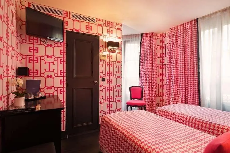 Ξενοδοχείο Monceau Elysees 3*