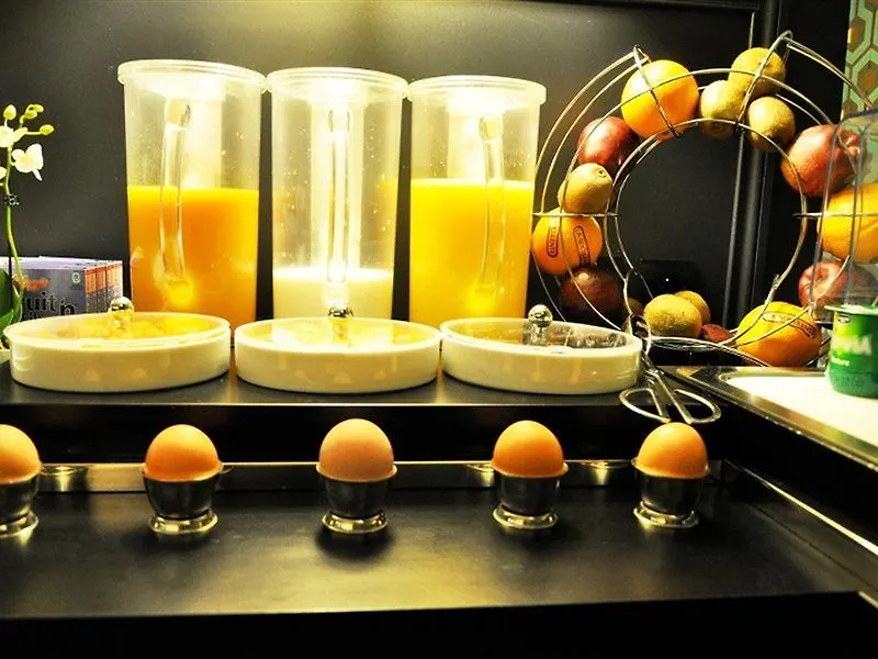 Monceau Elysees 3* Paříž
