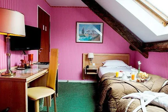 Hotel Monceau Elysees Paříž