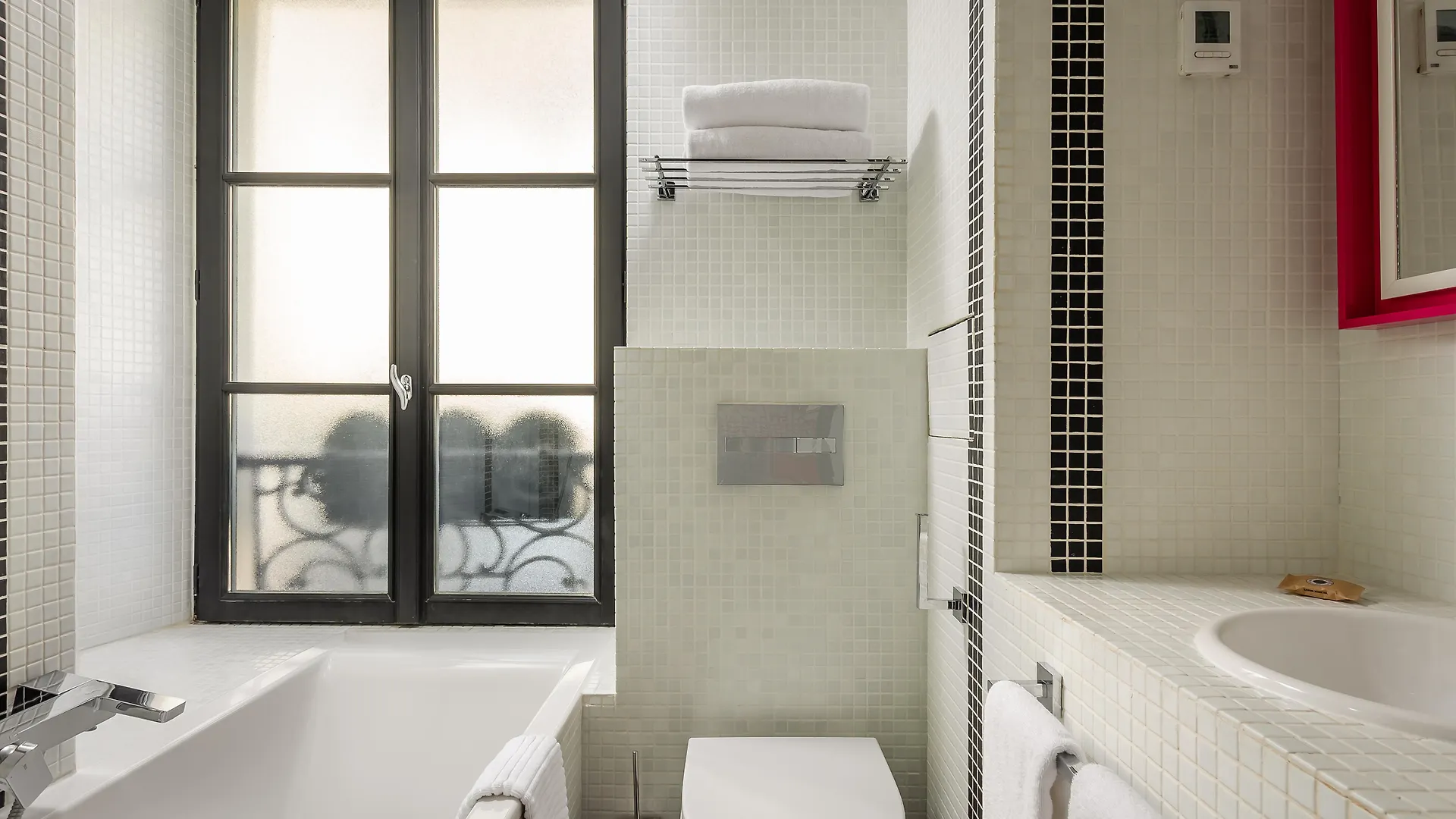 Hotel Monceau Elysees