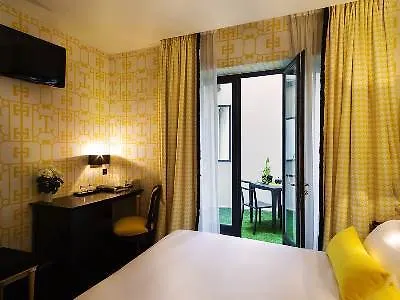 Hotel Monceau Elysees