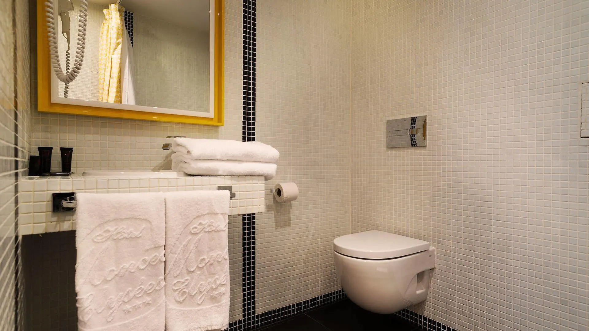 Monceau Elysees 3*